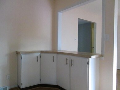Kitchen Bar Area