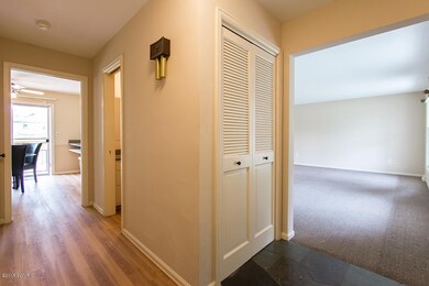 002a foyer - IMG_0460