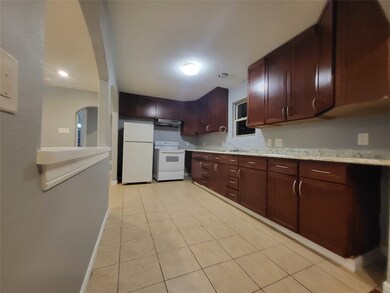 2712 Woodard St, Houston, TX 77026 - photo 7