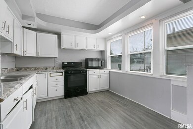 1201 Glenhurst Ct, Rock Island, IL 61201 - photo 6