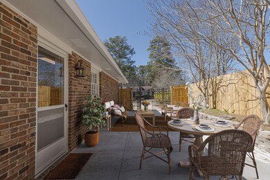 Side Carport w/gated Fence