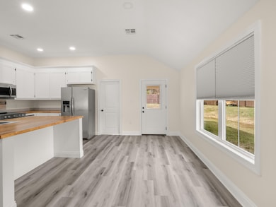 1004 S 9th St, Leesville, LA 71446 - photo 4