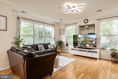 13064 Marcey Creek Rd, Herndon, VA 20171 - photo 4