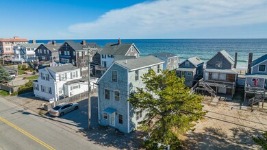 Front of House Facing Ocean