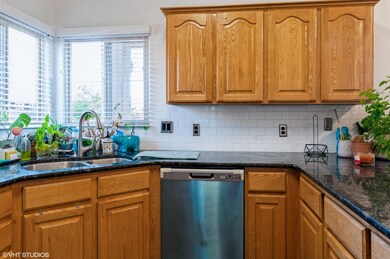 05_2364E50S_177_Kitchen_HiRes