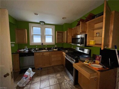 3348 Altamont Ave, Cleveland, OH 44118 - photo 2