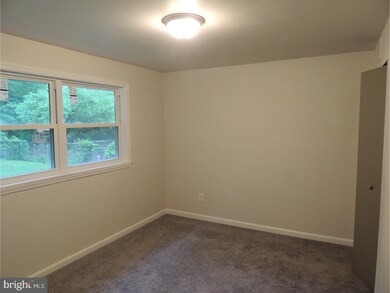 2028 Wildwood Dr, Wilmington, DE 19805 - photo 6