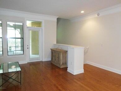 Living room & balcony