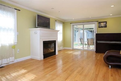 1593 Centre St, West Roxbury, MA 02132 - photo 3