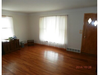 1855 E 300th St, Wickliffe, OH 44092 - photo 4