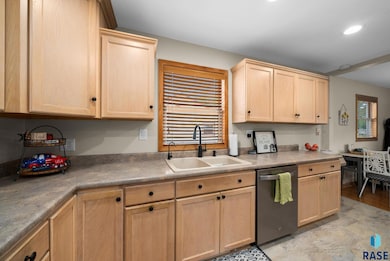 3108 E 15th St, Sioux Falls, SD 57103 - photo 7