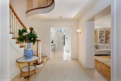 FOYER_BACK