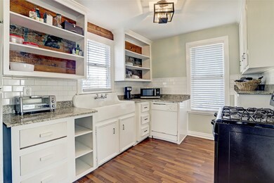 915 Columbia St unit A, Houston, TX 77008 - photo 7