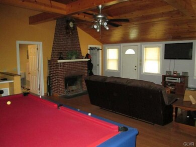2208 Hillside Rd, Slatington, PA 18080 - photo 4