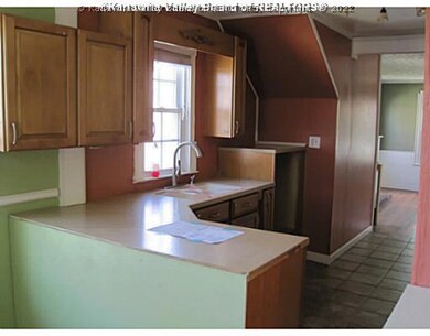 313 24th St, Dunbar, WV 25064 - photo 3