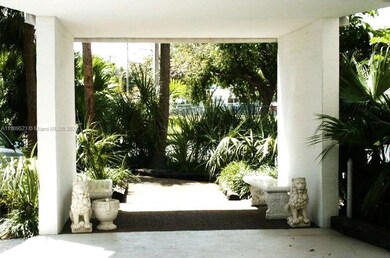 Covered Drive to Main Entrance