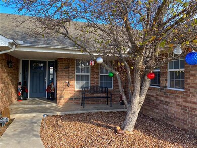 1302 Berkshire Place, Shawnee, OK 74804 - photo 6