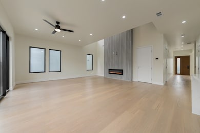 3447 Umyousef Ct, Irving, TX 75038 - photo 2