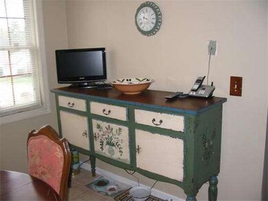 145 Laurelwood Dr unit 145, Hopedale, MA 01747 - photo 3