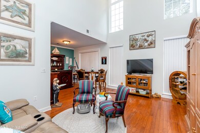 Light and Bright 185 Jude Family Room