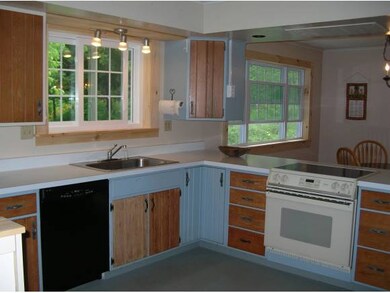 287 Gilman Ave unit 1, Saint Johnsbury, VT 05819 - photo 5