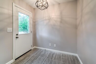 009_MUD ROOM