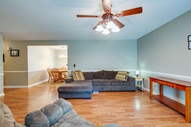 1309 Glenoaks Rd, Shelbyville, TN 37160 - photo 6