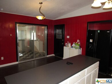 2401 Meadow Ln, Copperas Cove, TX 76522 - photo 7