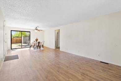 731 SW I St, Grants Pass, OR 97526 - photo 6