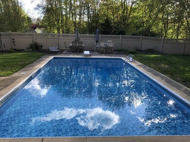 21 Kelleher Dr, South Deerfield, MA 01373 - photo 4