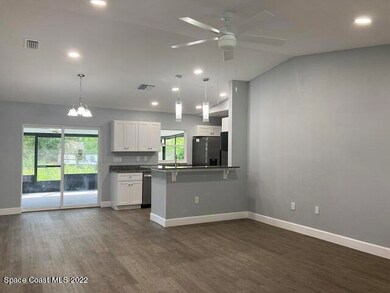 Living/Kitchen