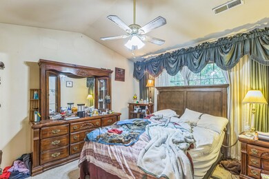 6_photo-215-north-catamount-boulevard