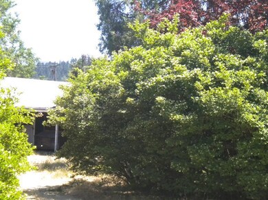 2223 Redwood Ave, Grants Pass, OR 97527 - photo 3