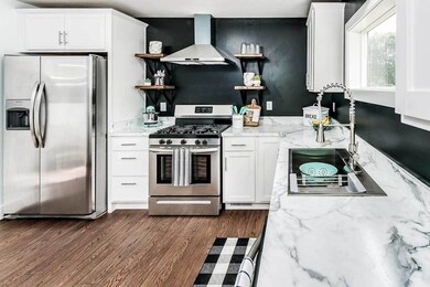 133 E Willow Dr, South Bend, IN 46637 - photo 5