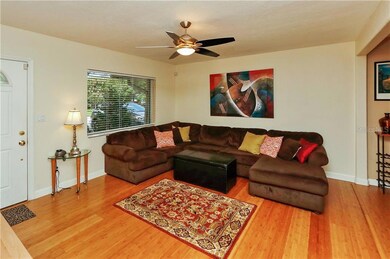 3911 W Bay Court Ave, Tampa, FL 33611 - photo 3