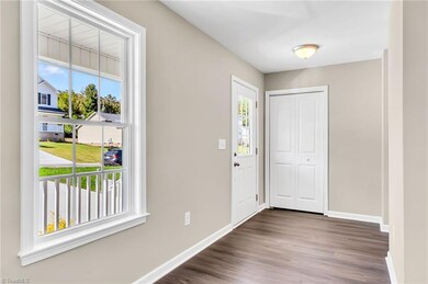 889 Berg St, Asheboro, NC 27203 - photo 6