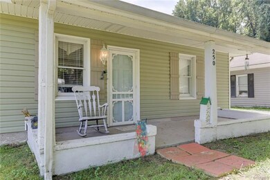 250 W Magnolia Ave, West Point, VA 23181 - photo 3