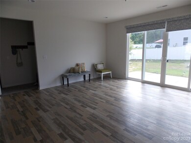 2539 Courtland Dr, Clover, SC 29710 - photo 6