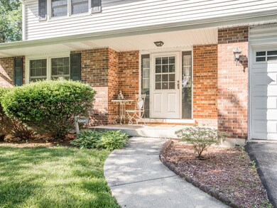 56 Finch Ct, Naperville, IL 60565 - photo 3