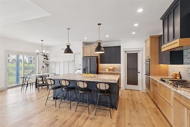 2340 Green Leaf Cir, Norwalk, IA 50211 - photo 7