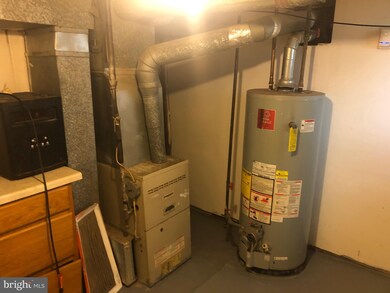 1314 N Spring St, Baltimore, MD 21213 - photo 4