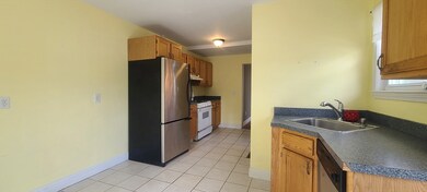 85 N Main St unit 85, Whitinsville, MA 01588 - photo 3