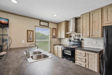 361 Chaparral Ln, Springtown, TX 76082 - photo 2