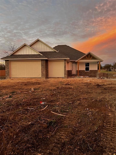 319 Cross Creek Cir, Ardmore, OK 73401 - photo 3