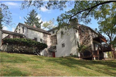 305 Buckwalter Rd, Phoenixville, PA 19460 - photo 3