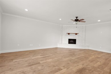 7414 Sandhurst Ln N, North Richland Hills, TX 76182 - photo 3