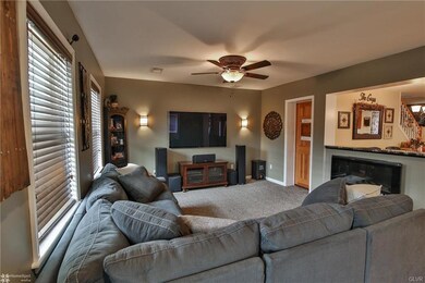 427 Main St, Walnutport, PA 18088 - photo 5