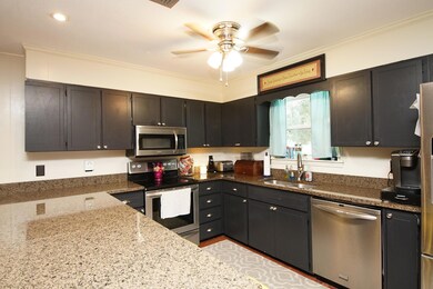 9PinehurstKitchen1