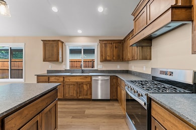 1025 River Mist Ln, Grants Pass, OR 97527 - photo 6