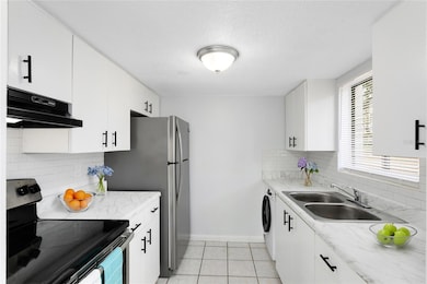 2000 15th Ct NW unit 15, Winter Haven, FL 33881 - photo 3